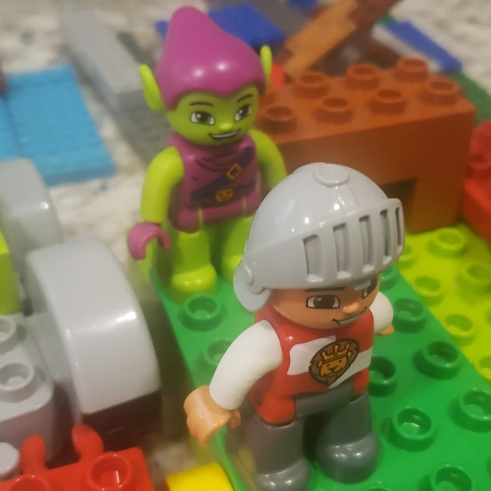 Legos - Picture 10 of 10
